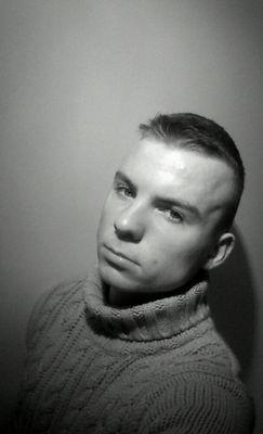 HonLy_Edoc's profile picture. 