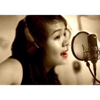 SINGER . pianist . guitarist . photographer . manager . SOULmusician . CHEFdePARTIE