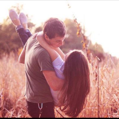 perfectcpl's profile picture. Follow for adorable couple tweets! And other relatable tweets :))))
