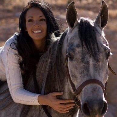 wolvesden_'s profile picture. 