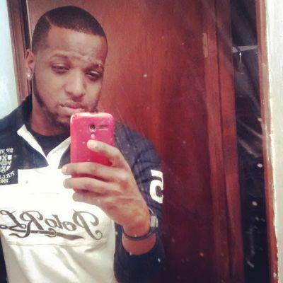 laid bac, cool type of dude...#teamdarkskinswagg #teamIDGAF #teamgeturight #teamhairweavekilla #teamhandsome #followbacc