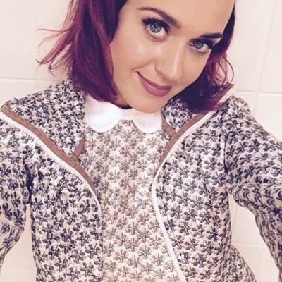 I'm мιик ʝσσиg. Katy perry's mom , I am not fallin' from cloud 9  #katycat  #PWT