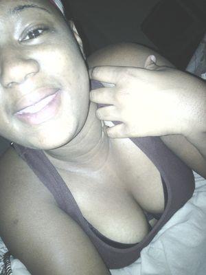 Lesbian / @driah52 / 12 : 18 : 13