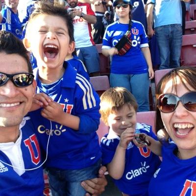 Mi lado más azUl y Amo mi familia.