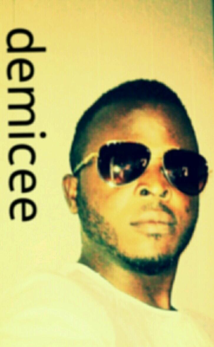 Music producer/artiste for booking call +2348109166199 email demicee2003@gmail.com