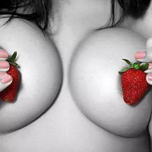 Parejamex1's profile picture. Somos pareja y buscamos a alguna chica bi para poder pasarla muy rico somos de México o una pareja para experimentar cosas