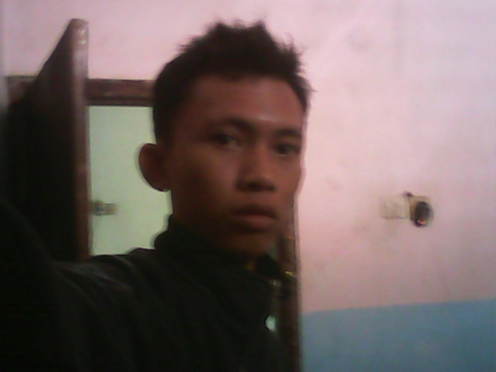 ferisanjaya14's profile picture. i fell bored i want ps3