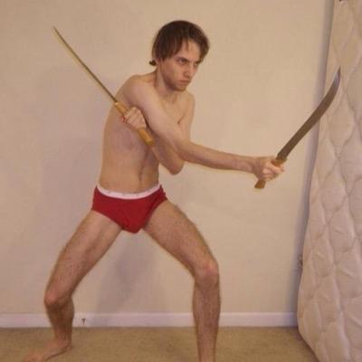 CurvinBilly's profile picture. snapchat @ enjoi_petersen