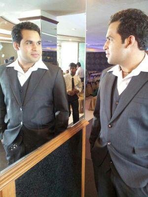 saketbathla2's profile picture. 