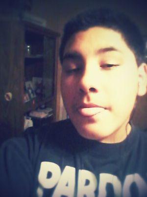 Trickshotter and wwe fan and likes anime