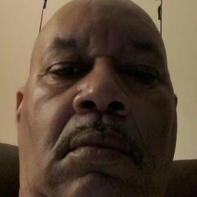 ce_velle's profile picture. 