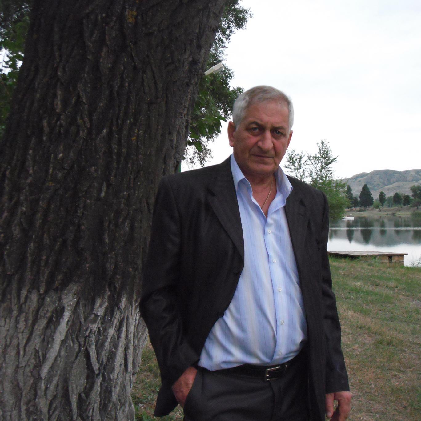 nersesyan1952's profile picture. 