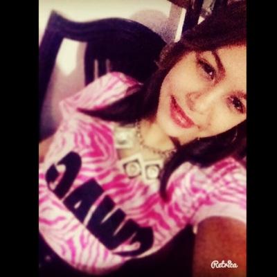 Nena pa' joderme a mi hay q hacer un curso, y lamentablemente pa' ti ese curso lo doy YO!!!! #LeLlegaste' : ;D ♥♥
GREYBXTCH ;D ♥