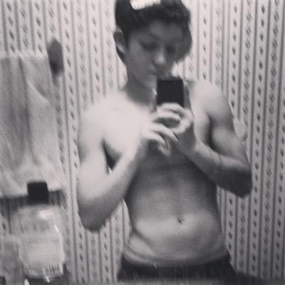 Luis87244095's profile picture. 