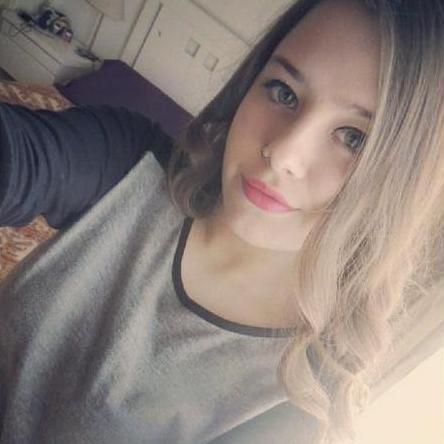 ✝Valen te quiero me tenes siempre By: Ro| Negrita sos todo✝ me tenes siempre, Yo: Mari| Luna me ama mucho♥ | Seguime & te sigo :3
