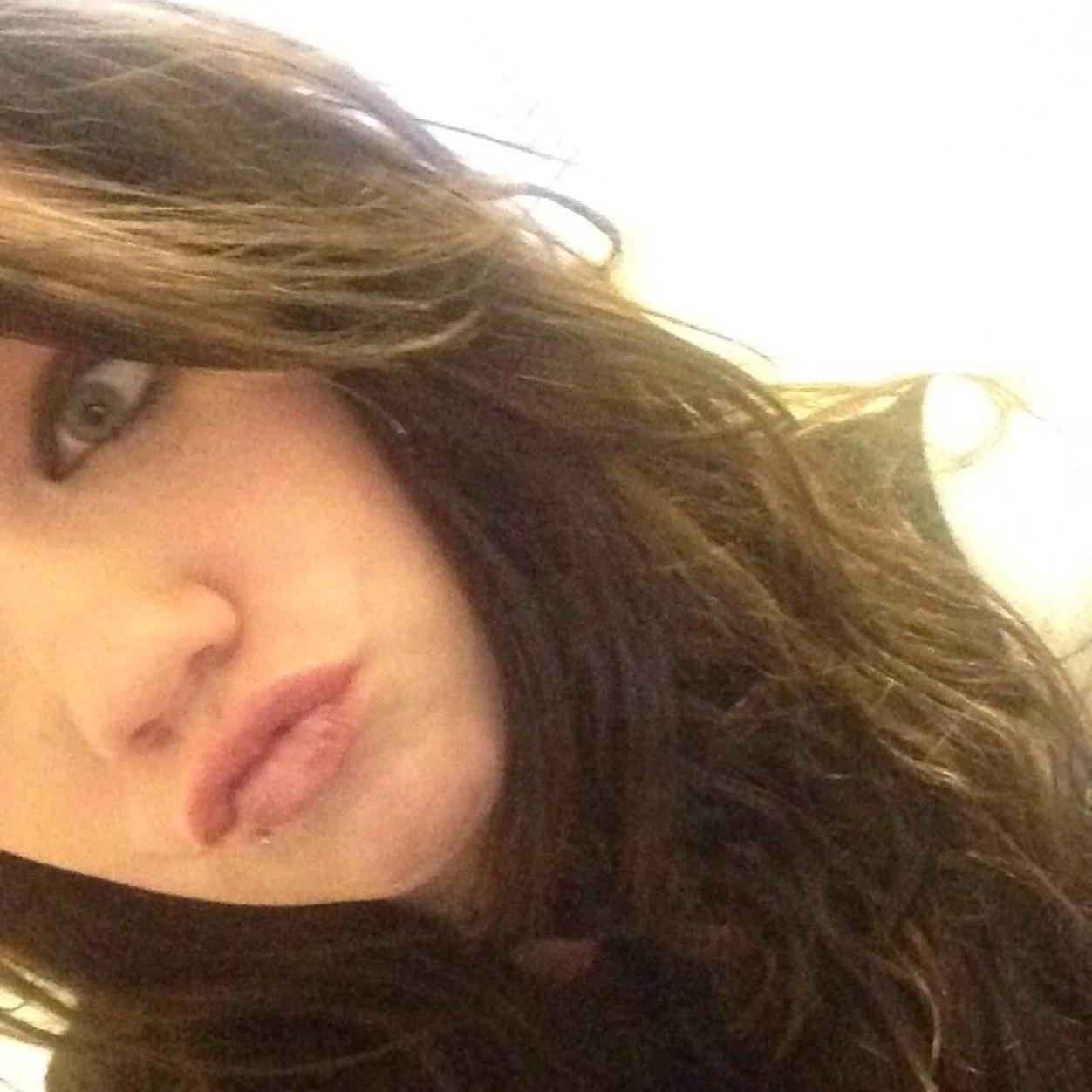 BreannaCollns's profile picture. Breanna Lynn ✌follow me and ill follow you Midget Mafia ❤