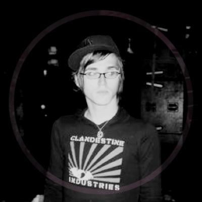 emobandedits's profile picture. just dm me the picture you want me to edit and i'll do the rest :) main account: @VanessaAranda15