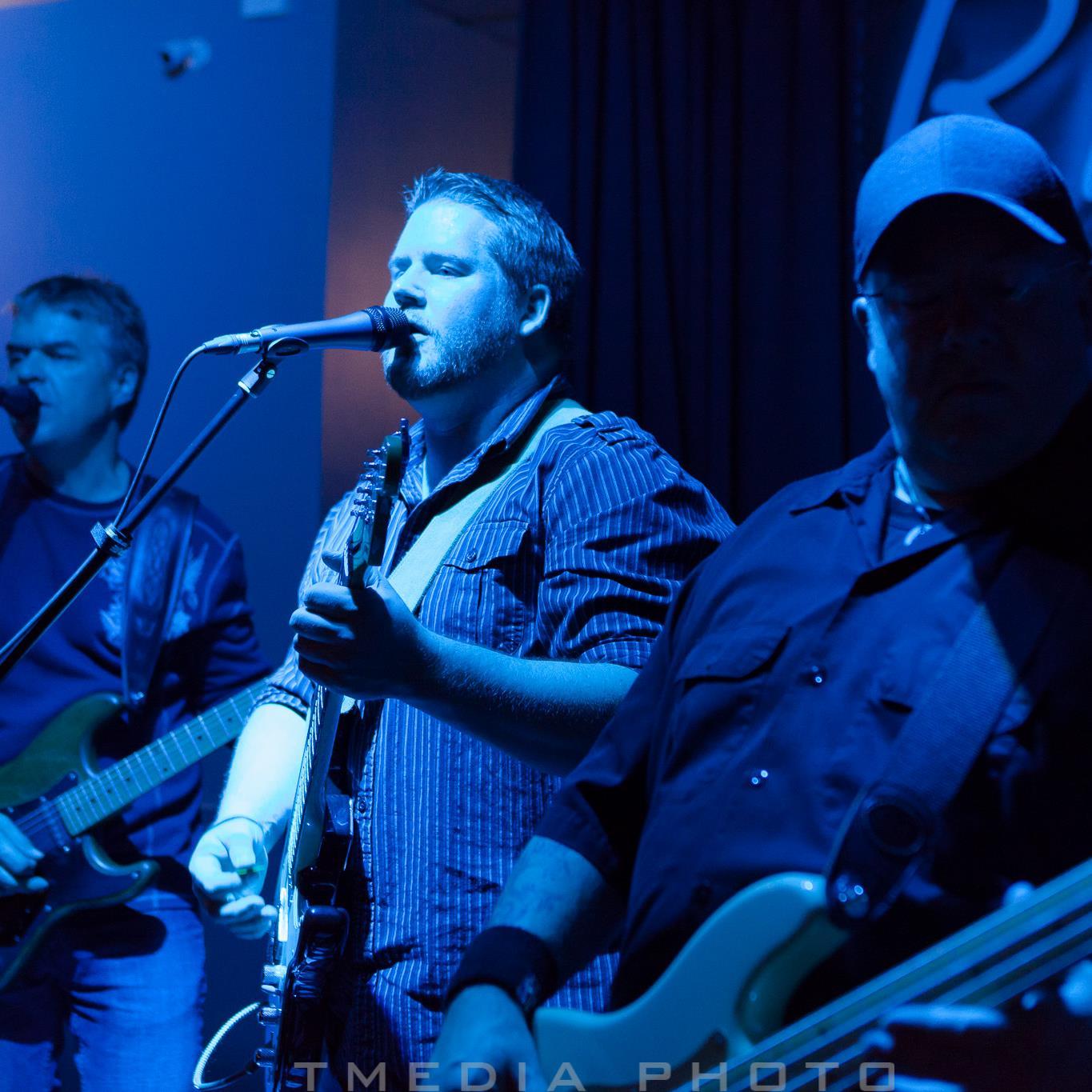 With a plethora of influences, musical tastes and backgrounds ranging from Rock, Blues, Jazz, R&B the band Rail City Kings show no limitations.