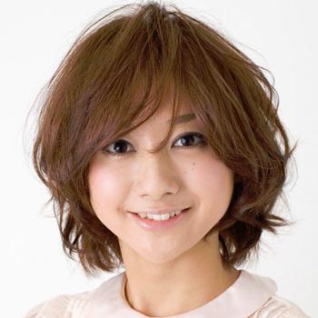 女の子だと毎日の髪型どうするか悩みますよね？そんなあなたをお助けするヘアスタイルのカタログ館です♪ＲＴもお願いします！