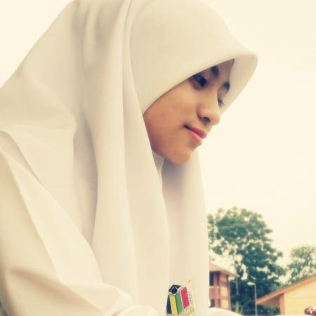 Puteri Faziyana / 16 / Johor :) Nothing to say , Thanks for a follow :) metion for followback