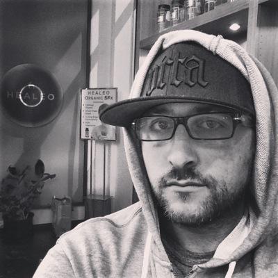 American Jewish-Iranian. Proprietor+Creator at Healeo Juice Company, a Divison @CharliesProduce Co-founder @Bipartisanism Cto @IndieFlix Cso https://t.co/co56DD7T9Z