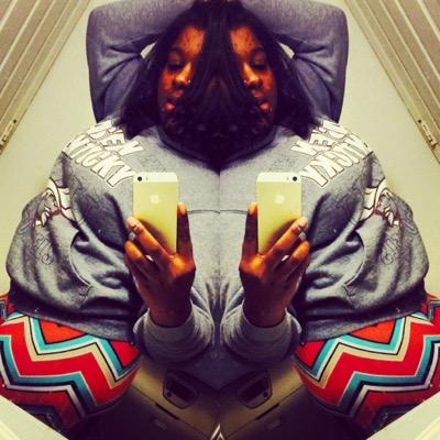 I'm 19 Bday july 14 , I have a beautiful baby boy (Keontae White) Im Koo an laid back an all about my money ❤️✌️