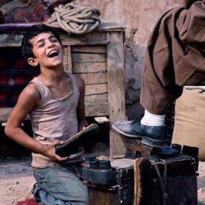 ايهما انا من هولاء . هل اعيش لارضي نفسي . ام اعيش لارضي الناس . ام اعيش لارضي الله