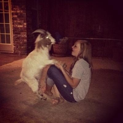 Lauren_powell24's profile picture. ¯\(ツ)/¯