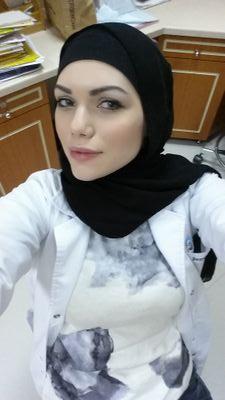 ابتسم ولو القلب يقطر دما .. و توقع خيرا مهما كثر البلاء .. ♡