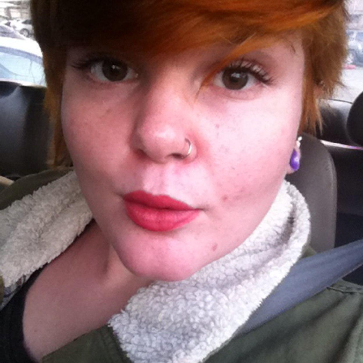 Eerinrosee's profile picture. \^: erin