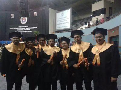Menjadi diri sendiri itu jauh lebih bagus (y)