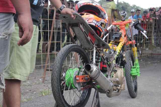 Tik racing karya tangan sendiri bukan basa basi terima segala bentuk motor #gawean om tiko dewe