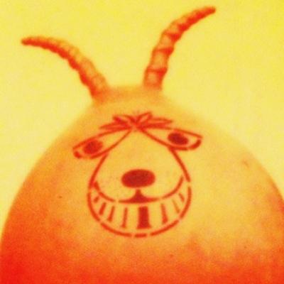 荻窪のアンティーク(？)ショップです。家具、雑貨、レコード等の販売をしています。平日は15時から20時 土、日、祝は13時から19時の営業です。興味があれば遊びにきてください。まってま〜す。