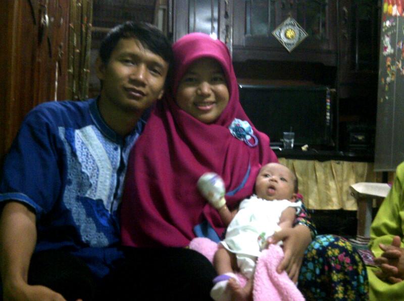 Being the best mother n wife for my husband n little naura ♡