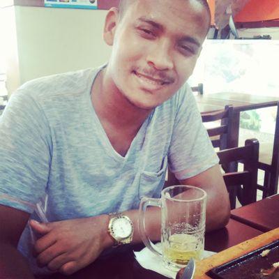 Garoto impossível, do sorriso incrível'!