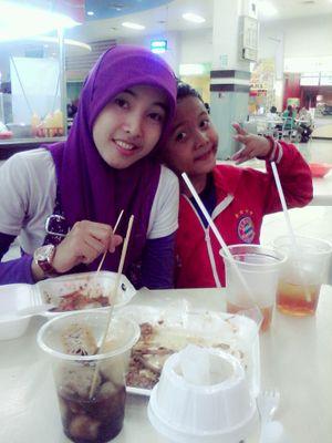 kamu follow insya allah ku follback...thankz buat yg udah follow me..;)