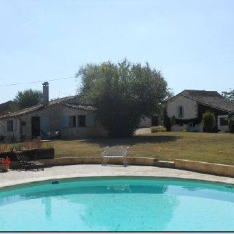 Character, charm and comfort in a tranquil setting awaits you with our self catering holiday gites; ideal spot for relaxing or fishing in our own carp lake.