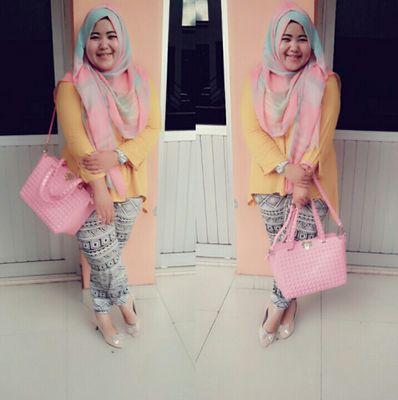 RezkyIvon's profile picture. hijab is not a choice but hijab is obligation