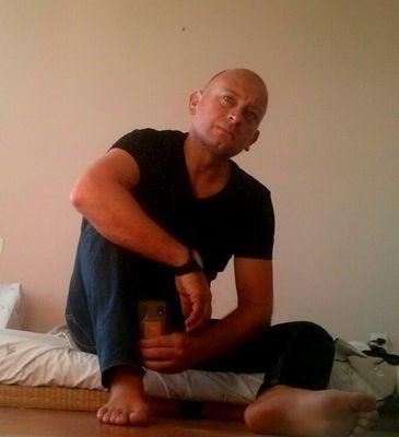 YVACC's profile picture. First In, Last Out ...

pareil sur IG @YVACC 😉