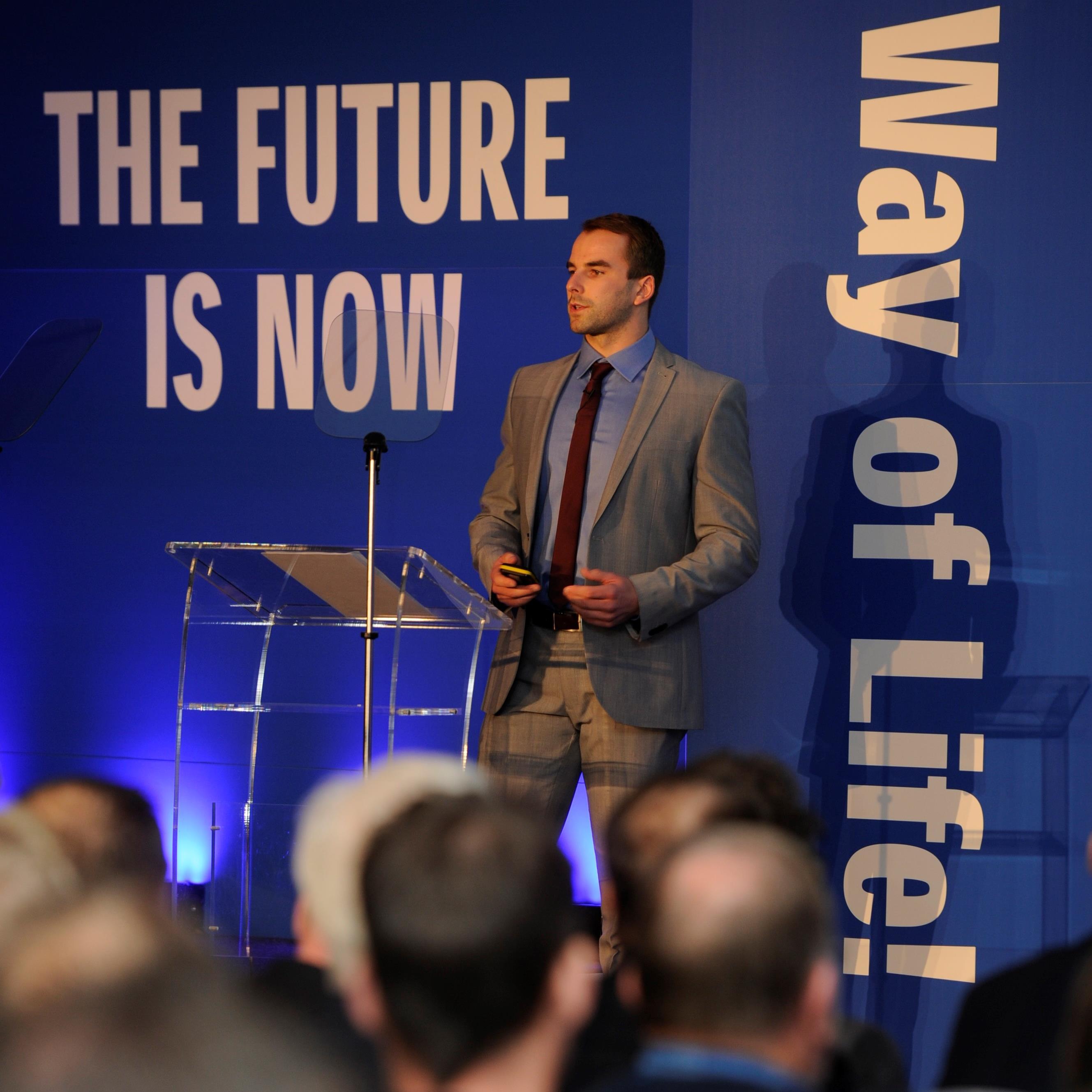 jameznewman27's profile picture. 