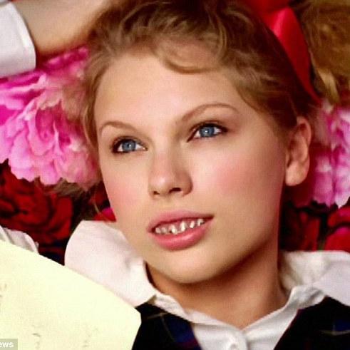Nobody see that T.S. is a stalker.She has only cats as friends & she´s crazy- bad crazy
i hate her bc she´s ugly and sucks