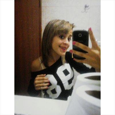 Se amanhã não for nada disso, caberá só a mim esquecer. E eu vo sobreviver ✌