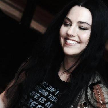 hellen_katie's profile picture. Sempre se lembre quem é o verdadeiro inimigo