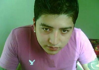 angelmer8254's profile picture. 