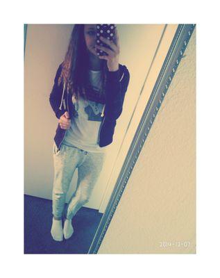 Mara 
· German Girl 
· sweet 14 
· brown hair 
✖ Kampfsport*_* ✖
· Follow me