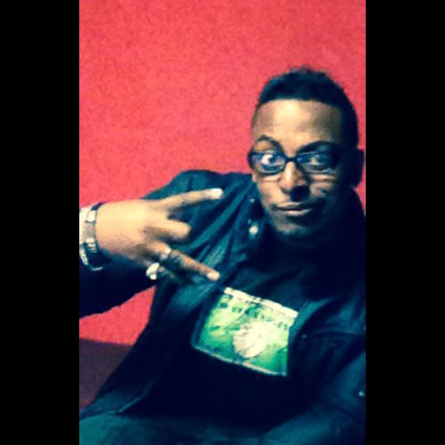 elyboy13015's profile picture. je me présente Ely boy nouveaux MC je monte actuelement mon label (Art-Musique-Groupe) AMG musique industrie et je prépare ma première mixtape Marseille AK-Russ