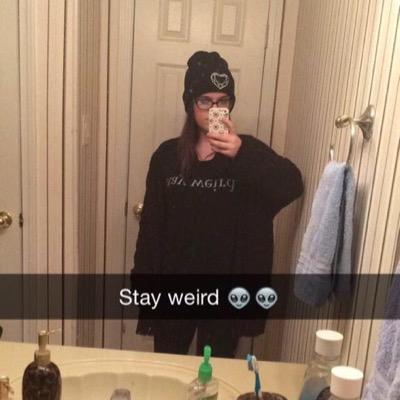 Its_Maggieeeee's profile picture. Just a 16 yr old wishing she was in cali