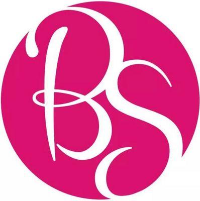 Bombshell spirit is the No 1 destination for all the fashion conscious girls who like to look amazing and be the centre of attention wherever they go.