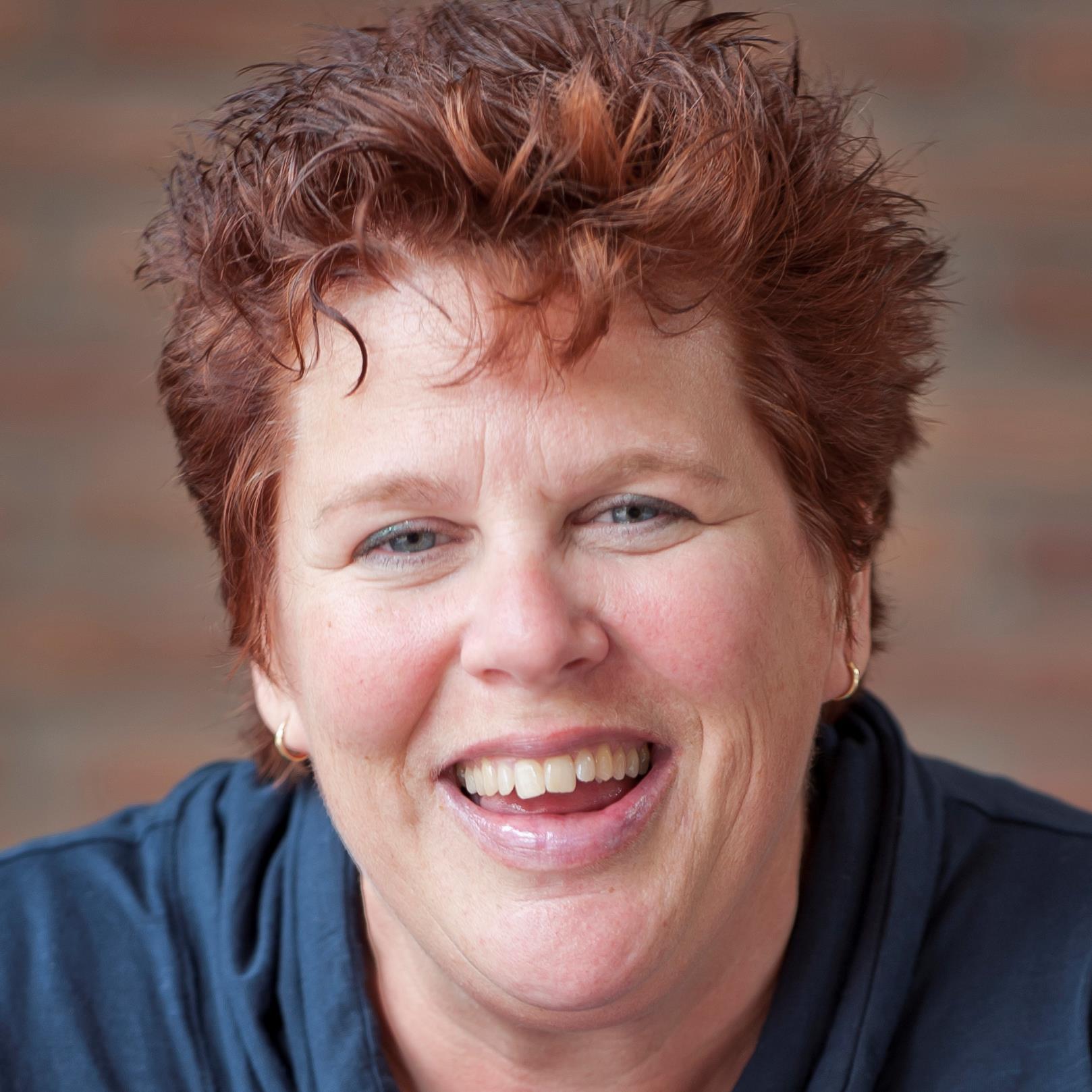 EsthervanMuiden's profile picture. Spontane, ervaren, hardwerkende  #allround #DTP-er I op zoek naar een nieuwe uitdaging I per direct #beschikbaar voor een baan I Bekend met alle programma's CS.