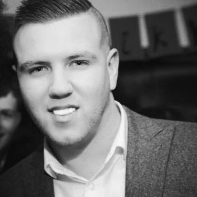 OWLTechAndy's profile picture. My views are my own :)